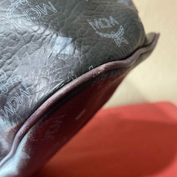 MCM Jumbo Shopping Tote - Picture 11 of 16